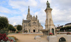 Sainte Anne d&rsquo;Auray: p&egrave;lerinage des c&eacute;libataires